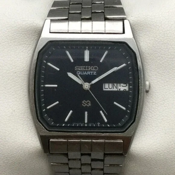 アンティーク! SEIKO SQ 8123-5270 メンズ　腕時計 WTS] Vintage Seiko SQ Quartz - 8123-5270 - Sunburst Navy